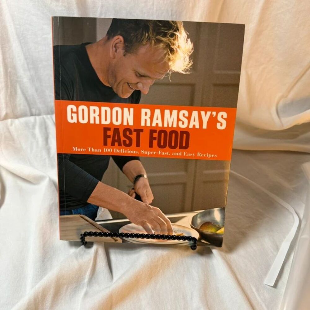 Gordon Ramsay's Fast Food Cookbook - 100+ Quick 30-Min Recipes